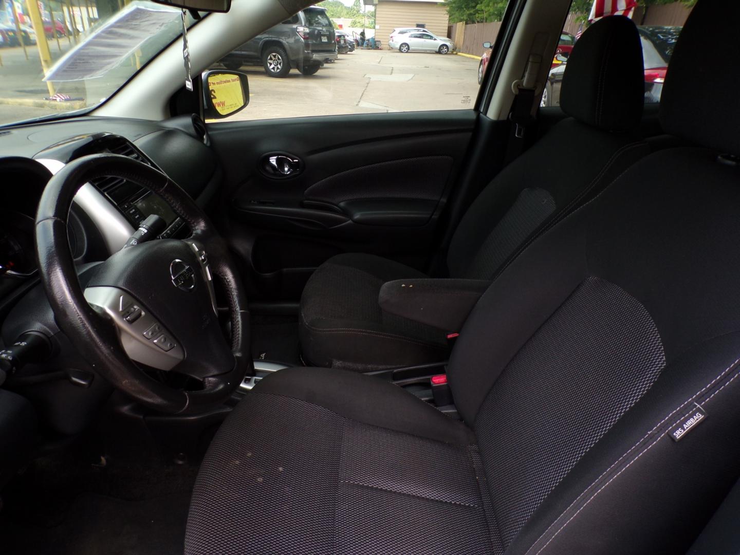 2018 Nissan Versa 1.6 SL Sedan (3N1CN7AP0JL) with an 1.6L L4 DOHC 16V engine, CVT transmission, located at 16710 Clay Rd., Houston, TX, 77084, (281) 859-7900, 29.834864, -95.656166 - Photo#5